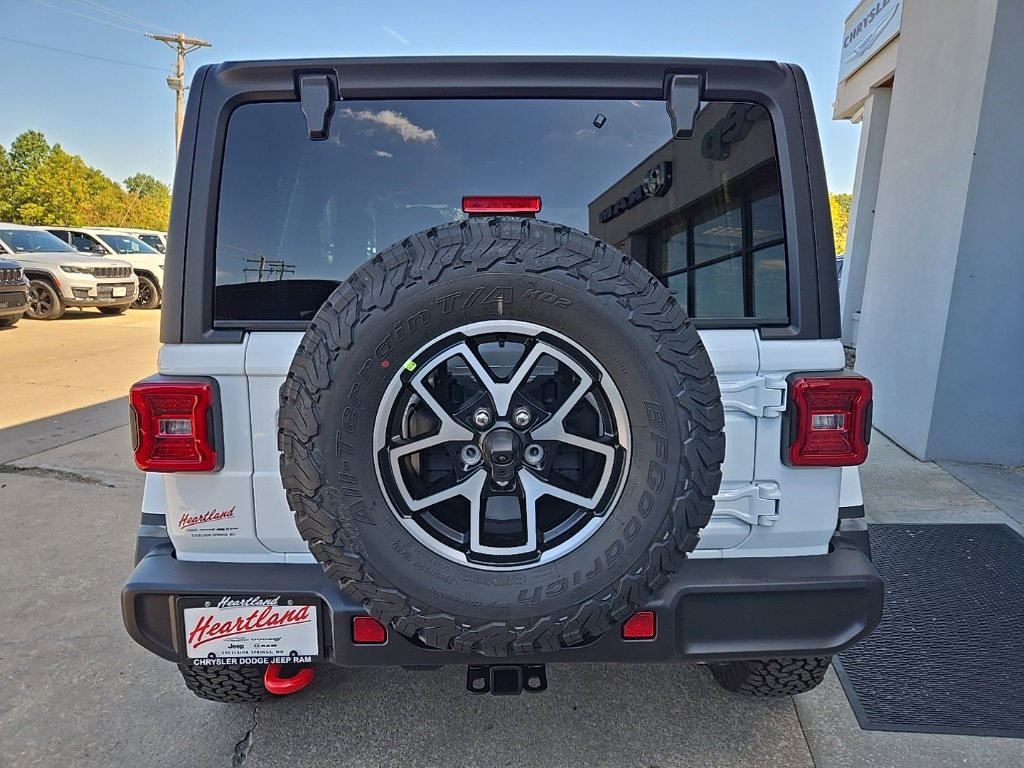New 2025 Jeep Wrangler Unlimited Rubicon image 9