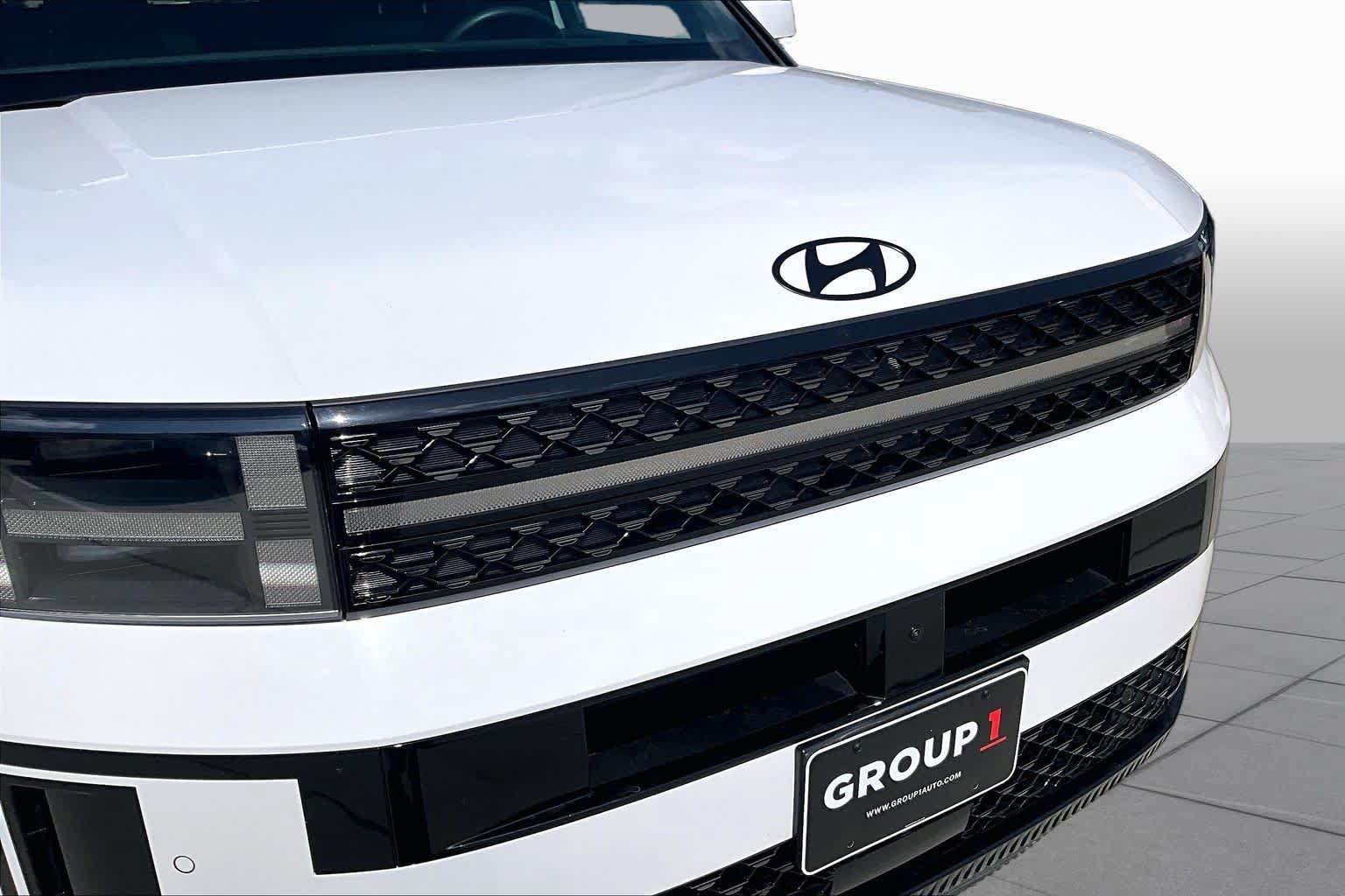 Used 2025 Hyundai Santa Fe Calligraphy FWD image 28