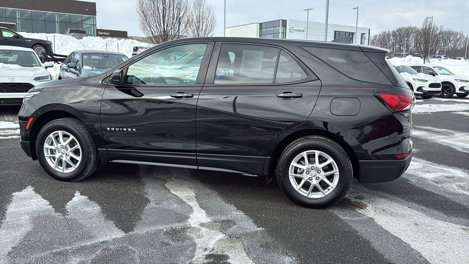 Used 2023 Chevrolet Equinox LS w/ LS Convenience Package image 10