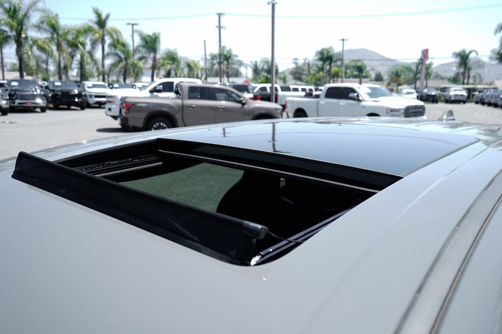 Used 2022 Chrysler Pacifica Limited w/ S Appearance Package FWD image 27