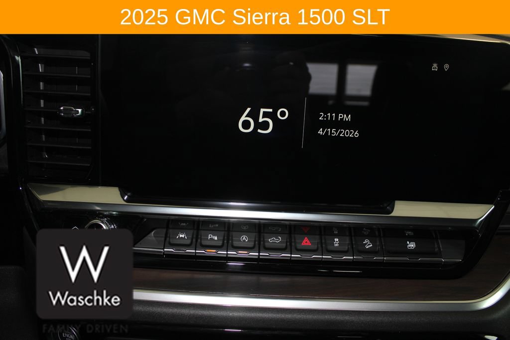 Used 2025 GMC Sierra 1500 SLT w/ SLT Premium Plus Package AWD/4WD image 32