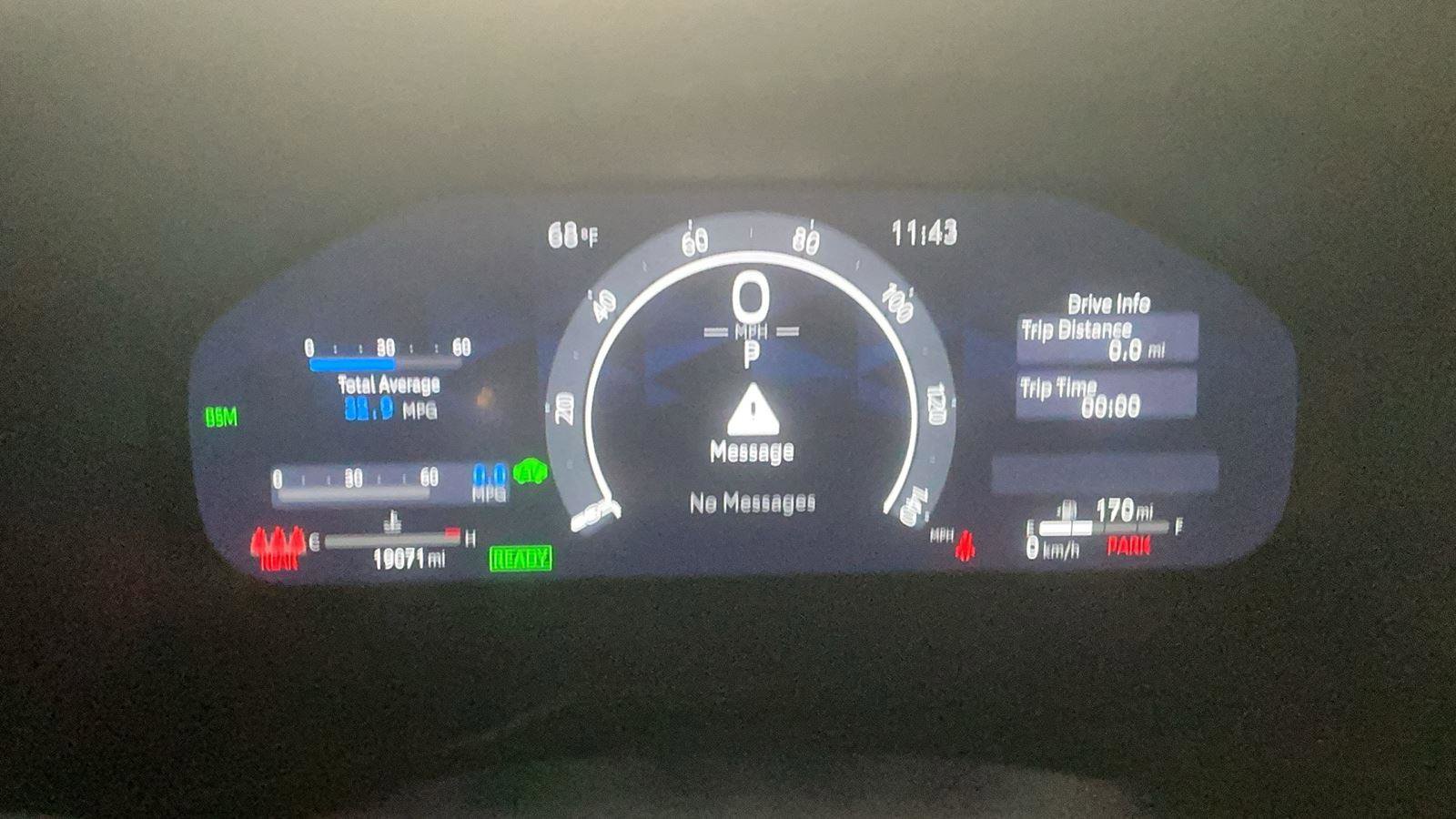 Used 2025 Toyota RAV4 XSE w/ Advanced Technology Package image 15