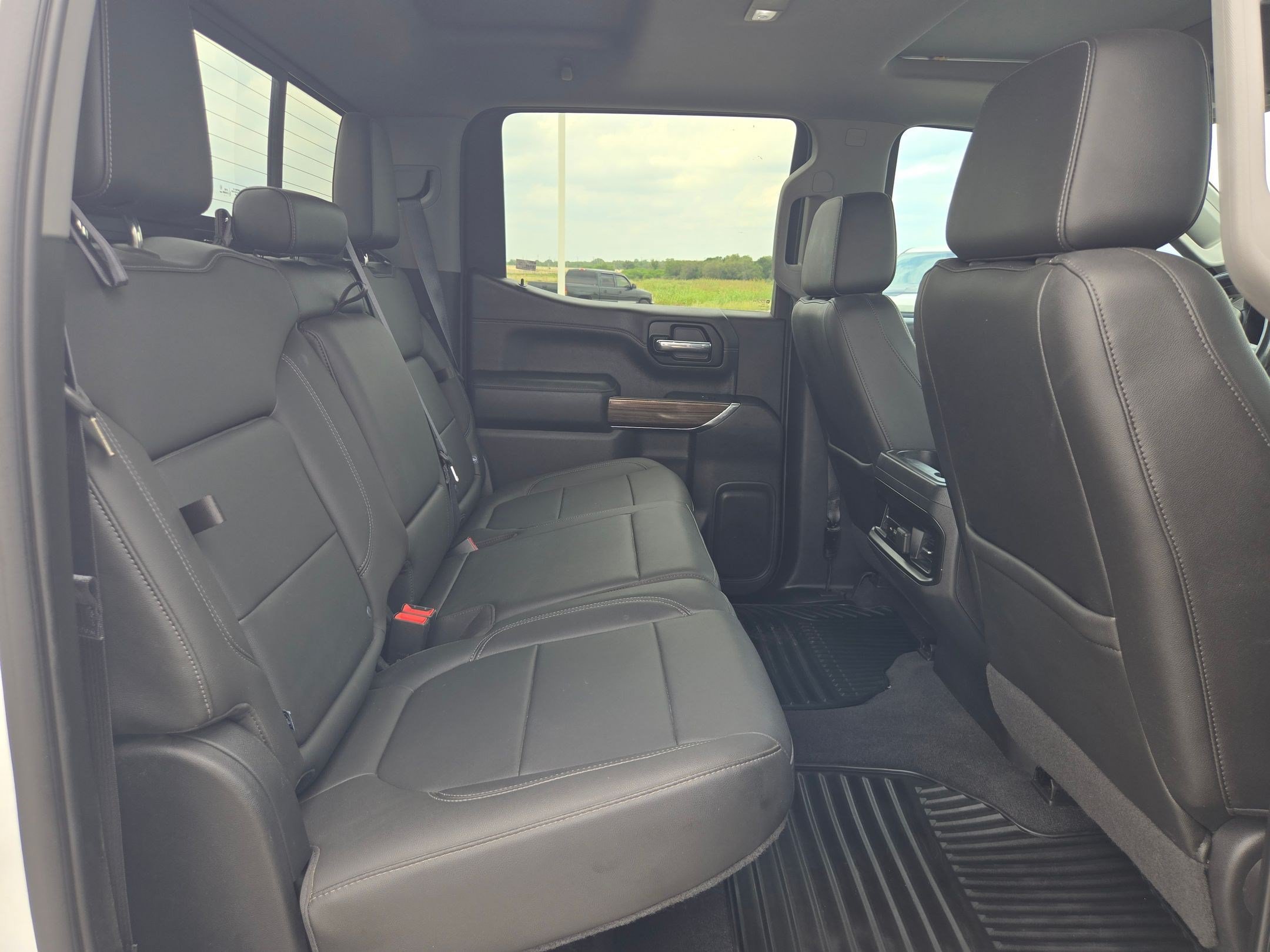 Certified 2020 Chevrolet Silverado 1500 RST w/ Texas Edition AWD/4WD image 21