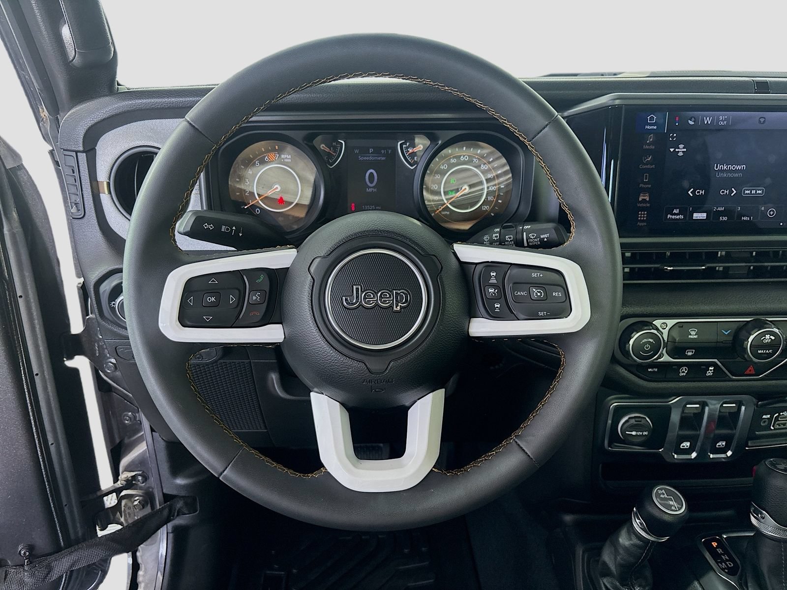 Used 2024 Jeep Wrangler Sport AWD/4WD image 11