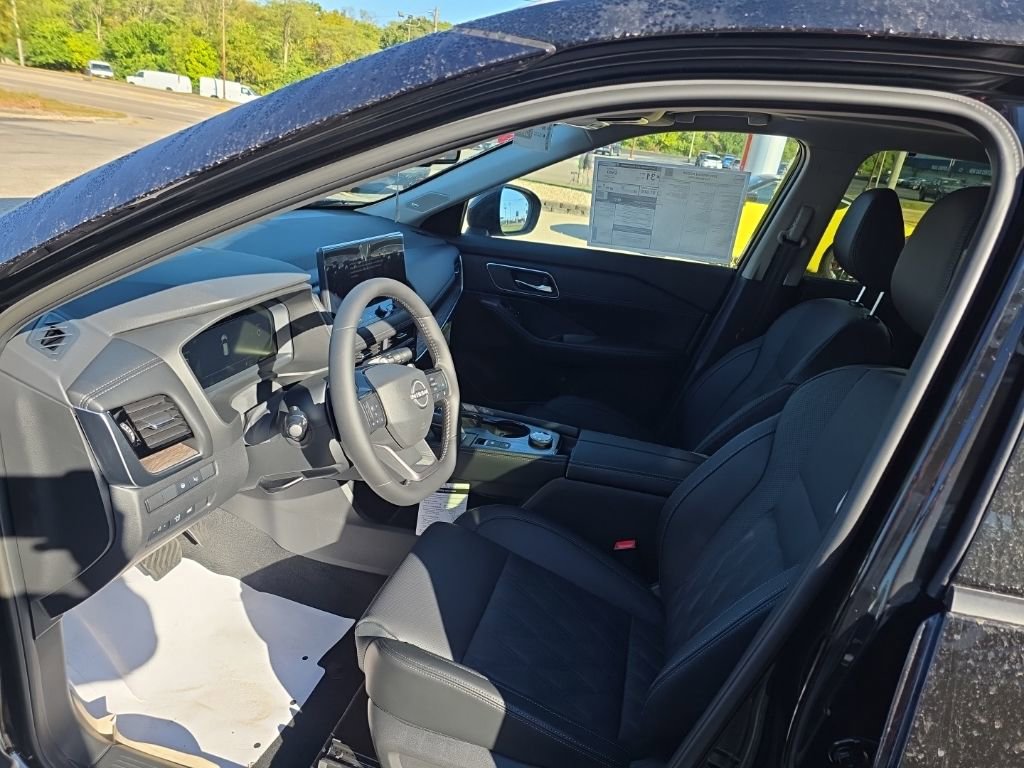 New 2026 Nissan Rogue Platinum w/ Platinum Premium Package image 15
