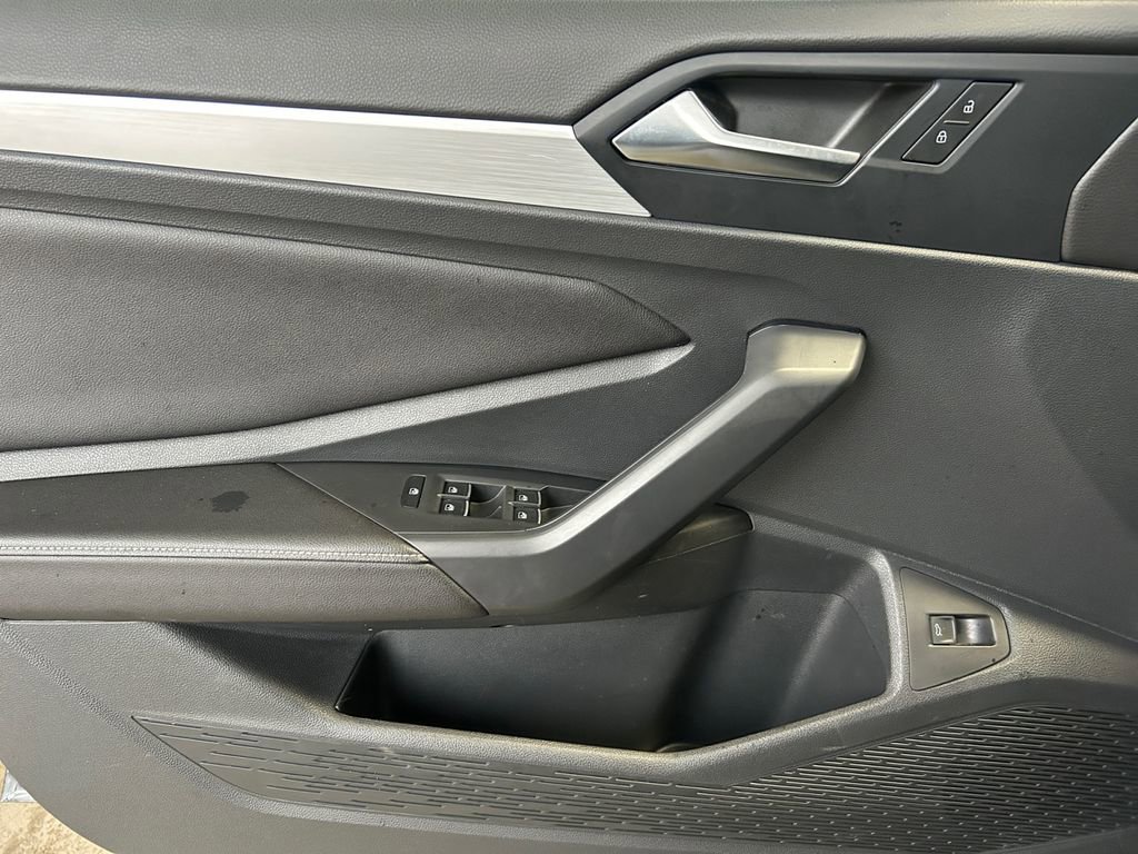 Used 2025 Volkswagen Jetta S image 22