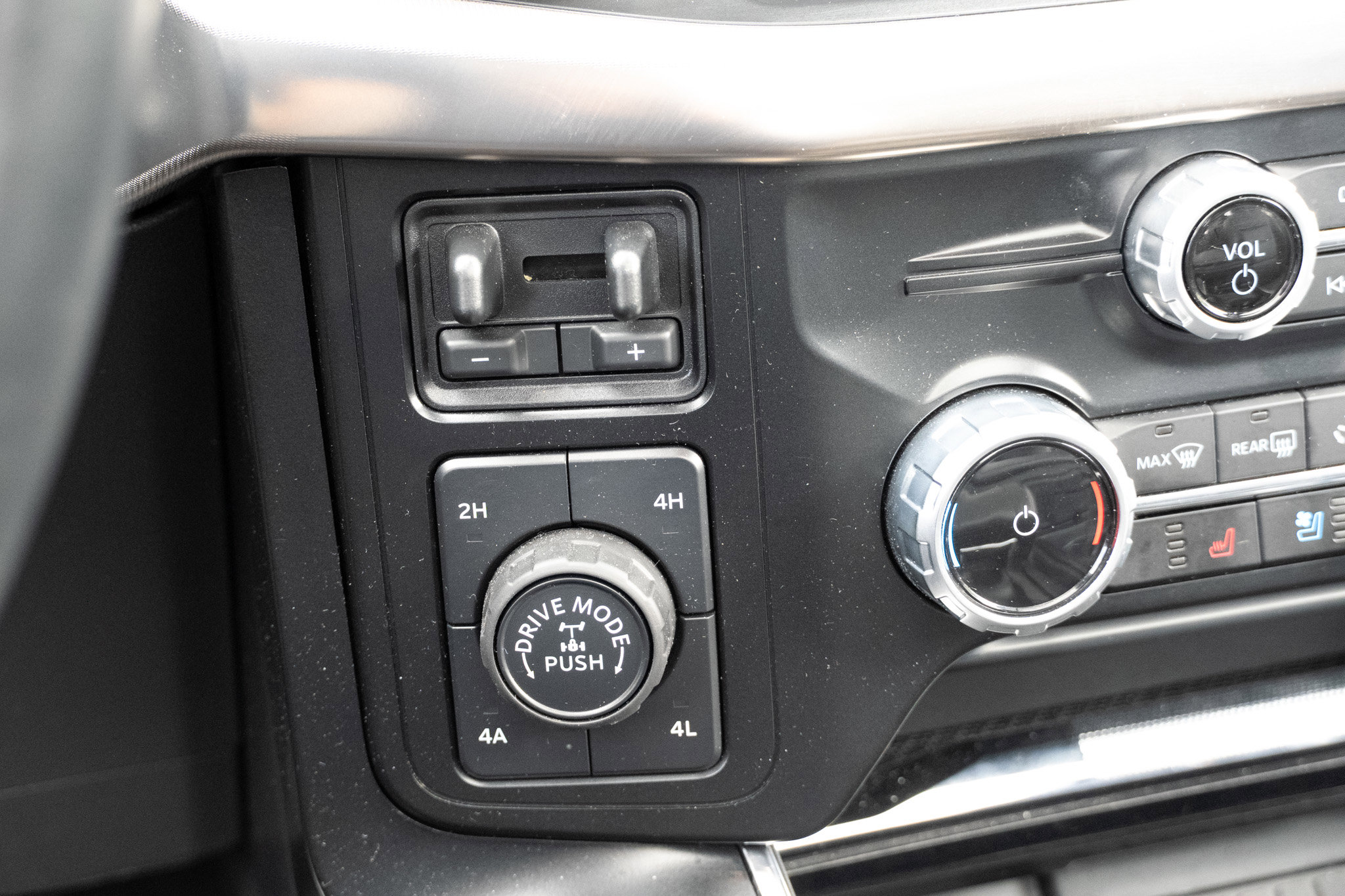 Used 2023 Ford F150 Raptor w/ Raptor 37 Performance Package image 36