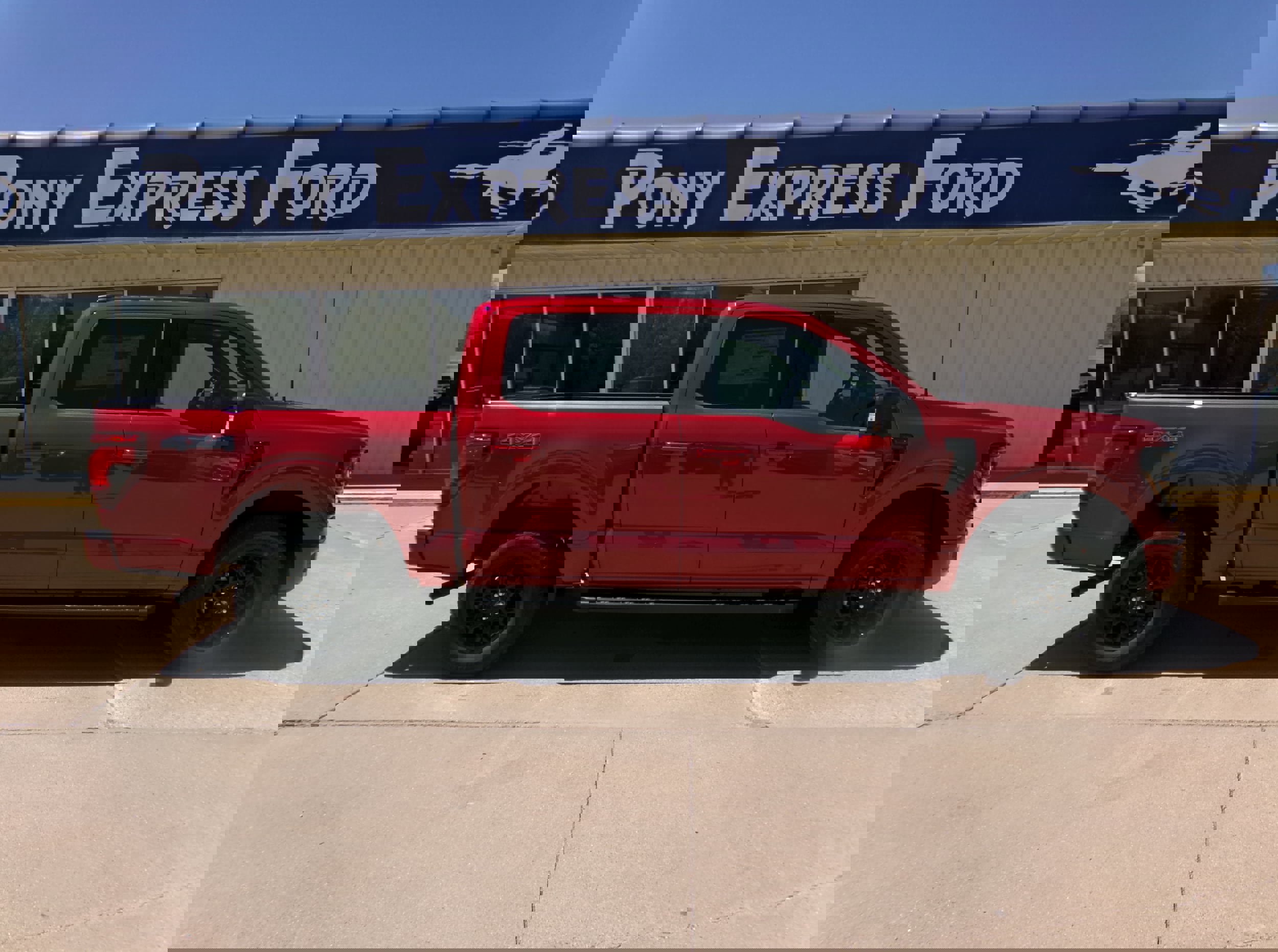 New 2025 Ford F150 XLT w/ Equipment Group 302A MID image 2