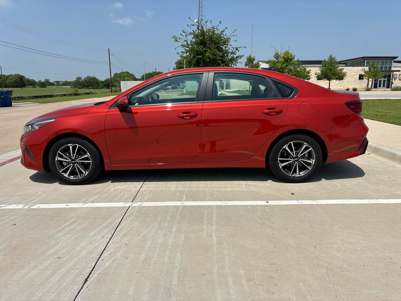 Used 2022 Kia Forte LXS w/ LXS Technology Package FWD image 7