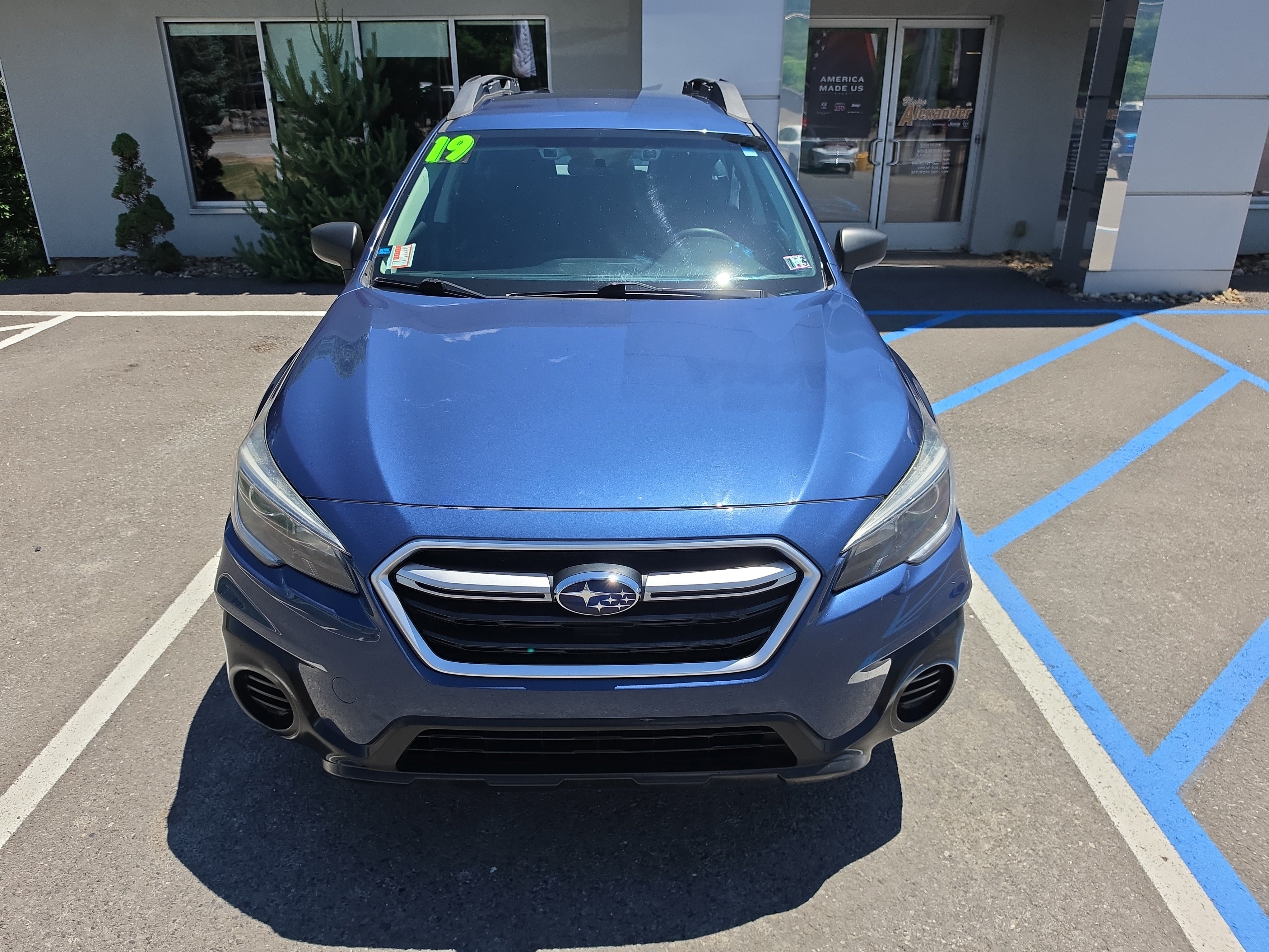 Used 2019 Subaru Outback 2.5i AWD/4WD image 9