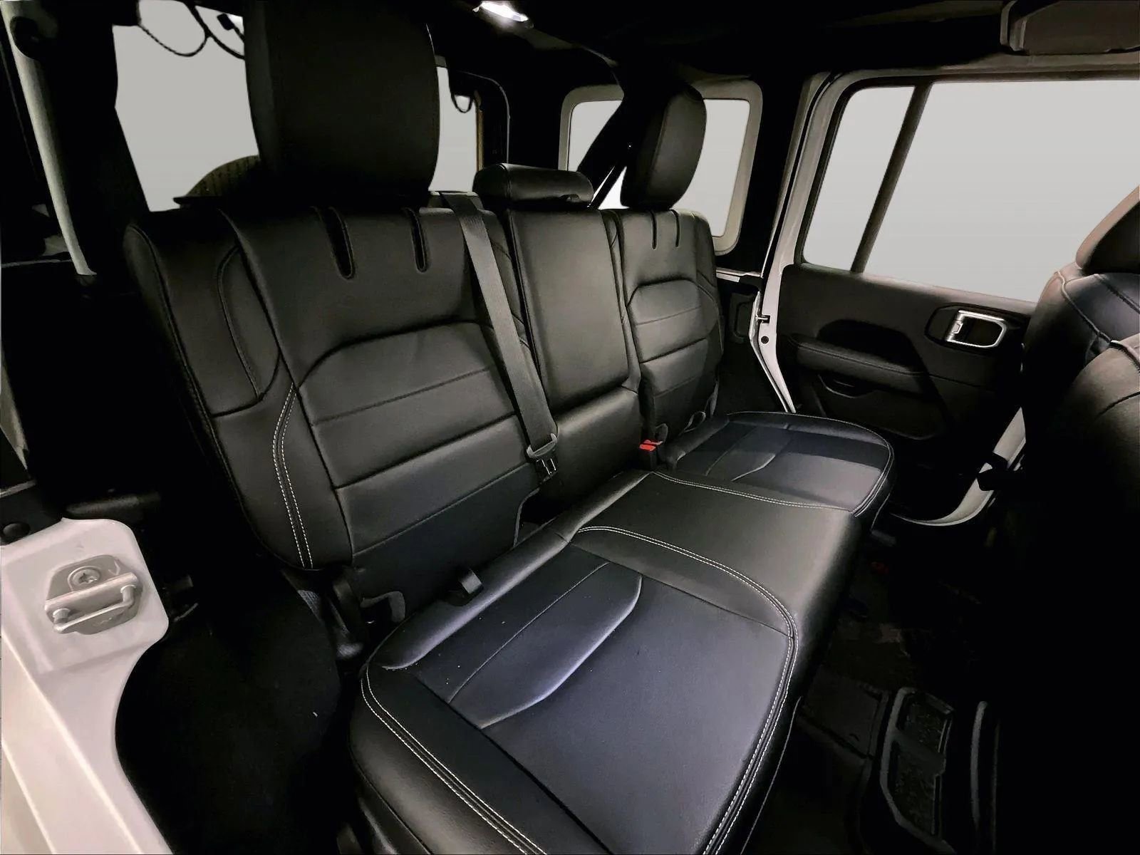 Used 2023 Jeep Wrangler Sahara w/ Cold Weather Group image 26