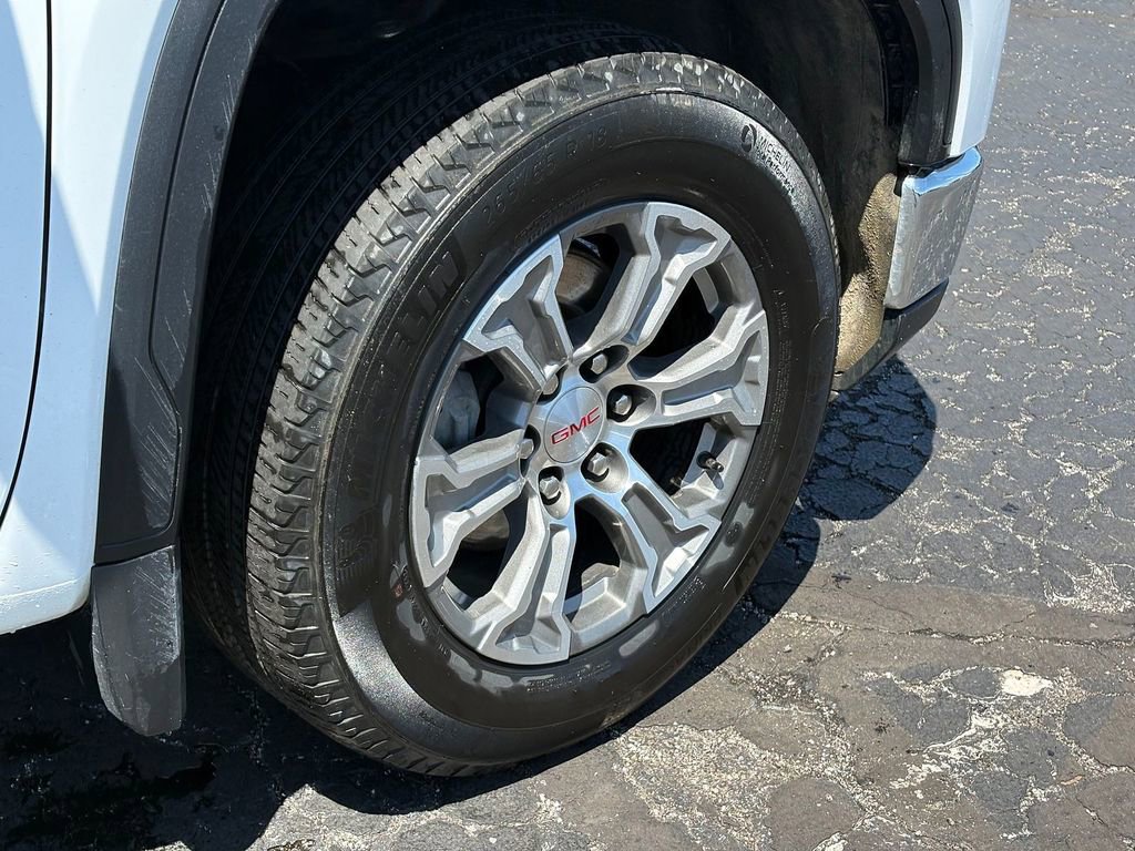Used 2025 GMC Sierra 1500 SLT AWD/4WD image 9
