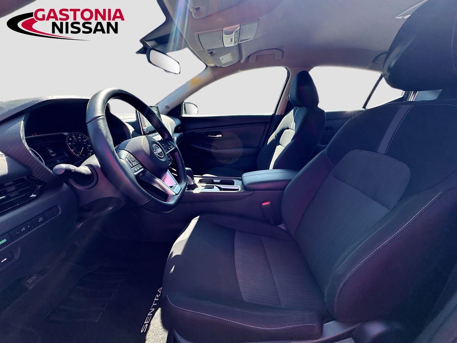 Used 2025 Nissan Sentra SV w/ All-Weather Package FWD image 27