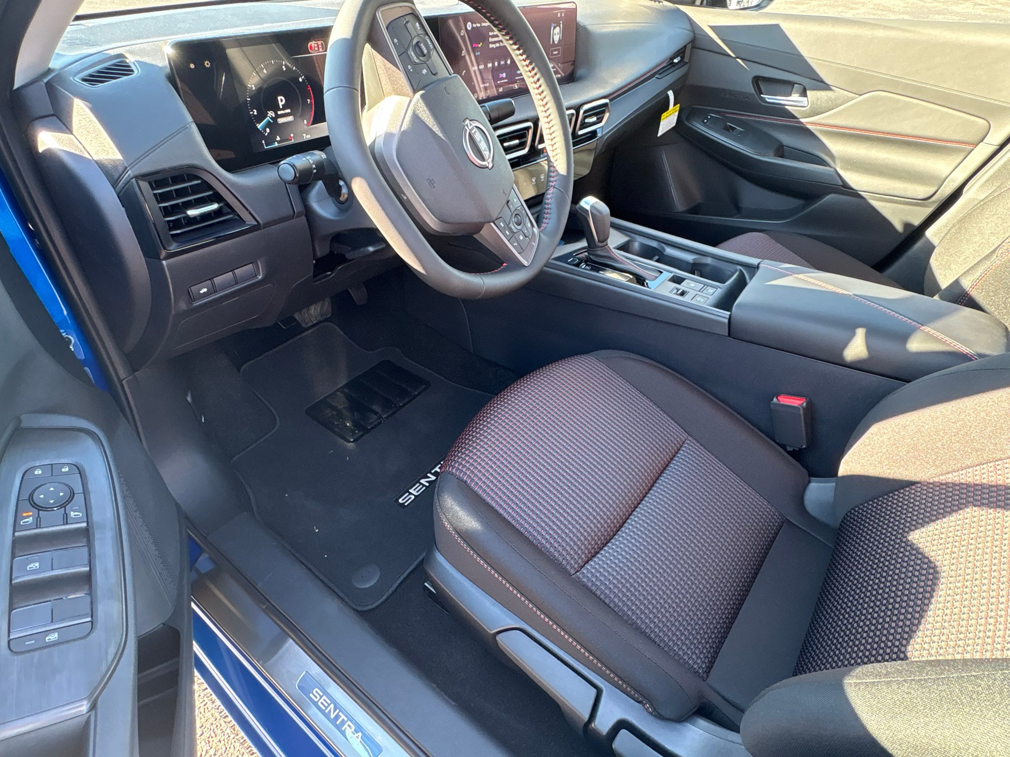New 2027 Nissan Sentra SR w/ Floor Mat Package FWD image 11