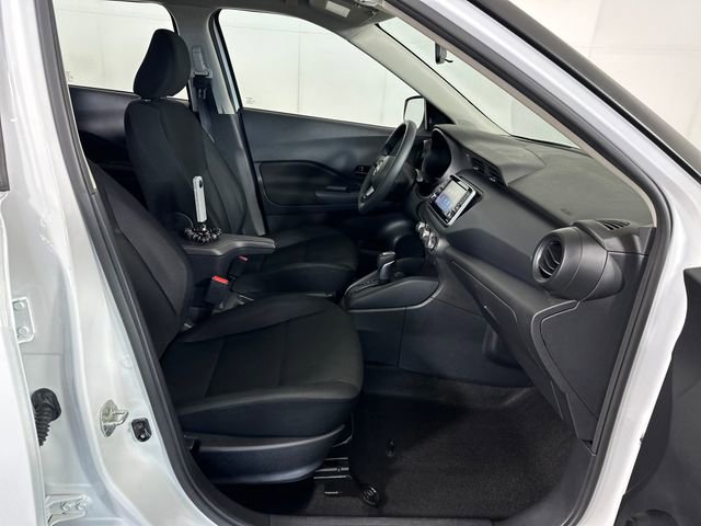 Used 2025 Nissan Kicks Play S image 28
