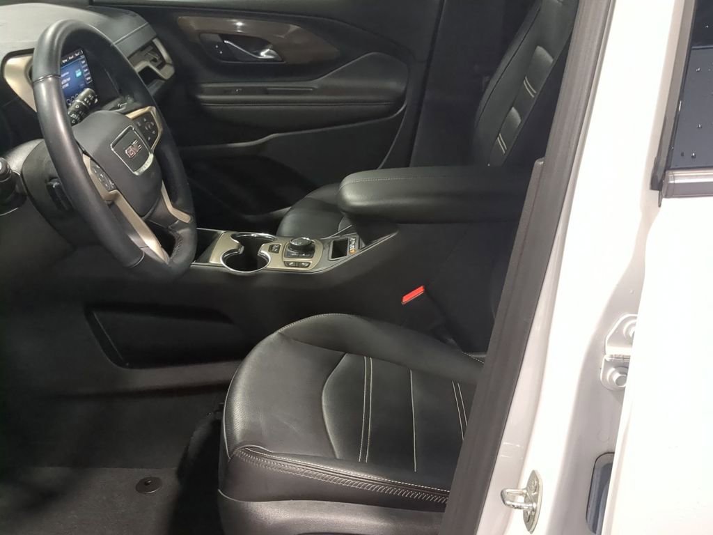 Used 2023 GMC Terrain Denali w/ Denali Premium Package AWD/4WD image 20