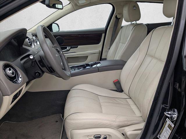 Used 2011 Jaguar XJ L RWD image 13