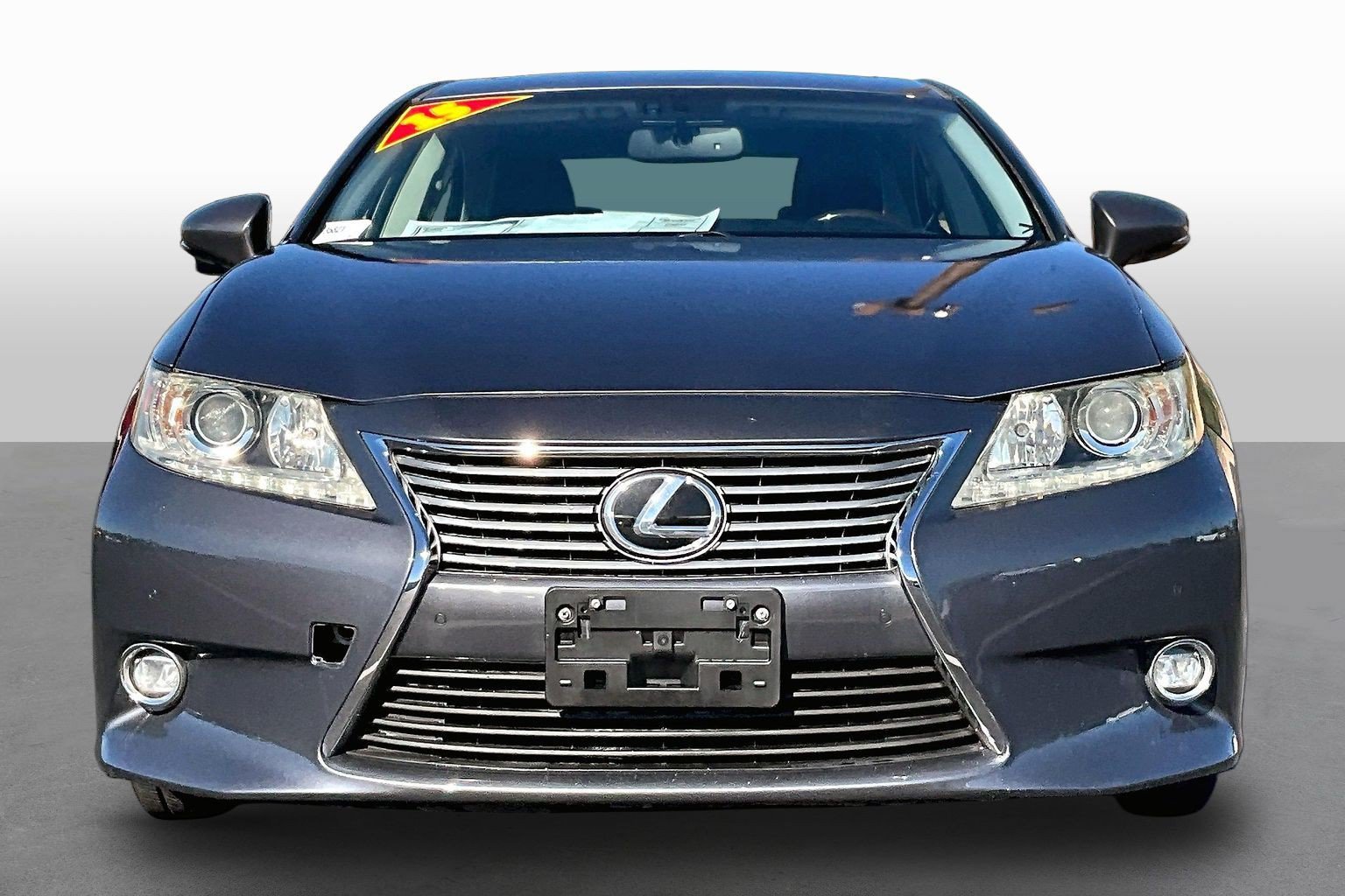 Used 2015 Lexus ES 350 w/ Luxury Package FWD image 3
