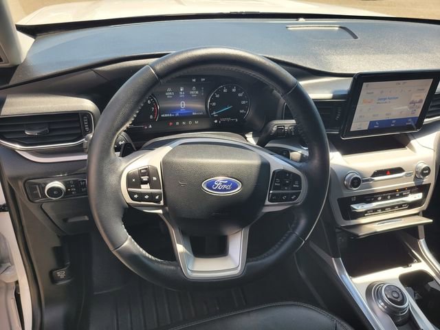 Certified 2020 Ford Explorer XLT w/ Equipment Group 202A AWD/4WD image 30