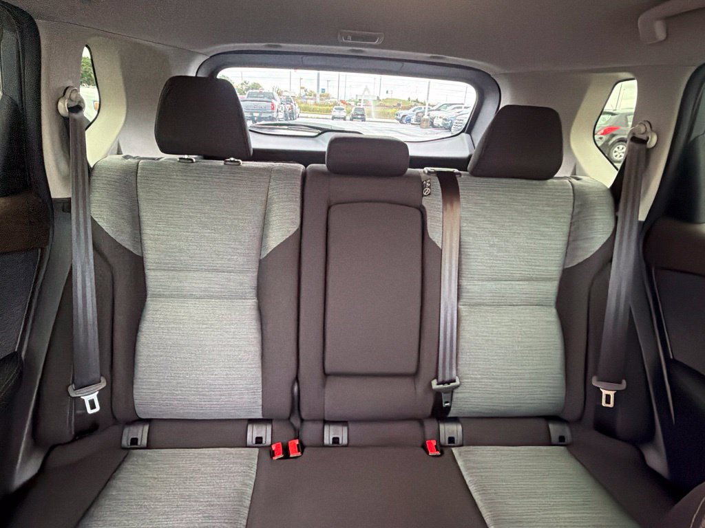 Used 2023 Nissan Rogue SV AWD/4WD image 47