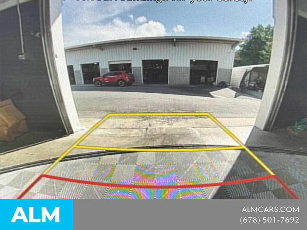 Used 2025 Hyundai Elantra SEL FWD image 32