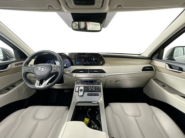 Used 2022 Hyundai Palisade SEL w/ Premium Package AWD/4WD image 3
