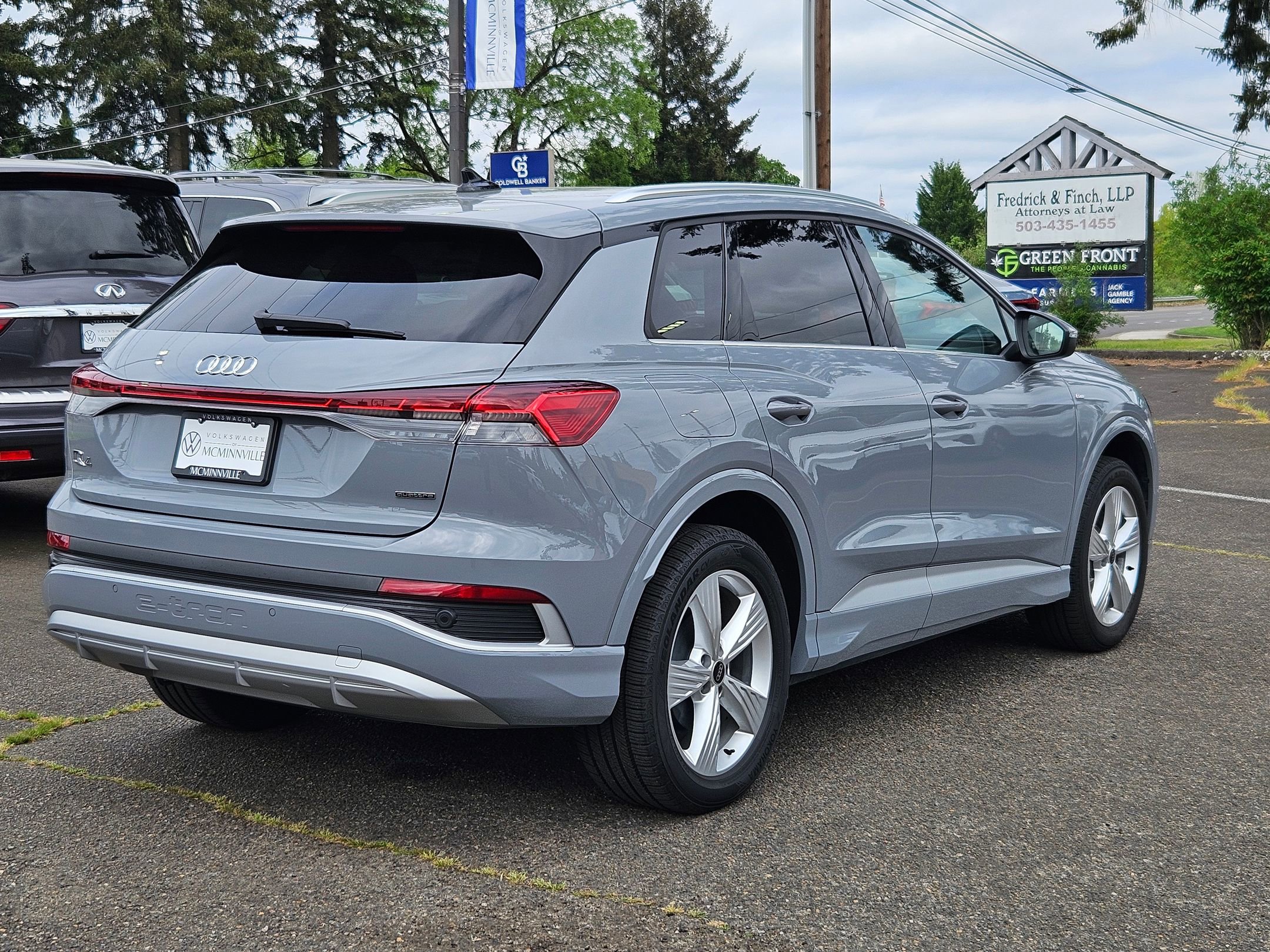 Used 2023 Audi Q4 e-tron Premium w/ Convenience Package AWD/4WD image 5