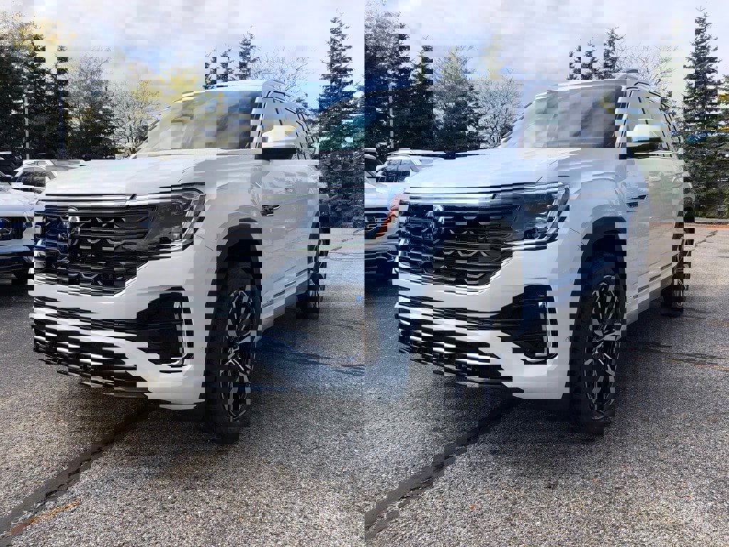 New 2025 Volkswagen Atlas SEL Premium R-Line image 3