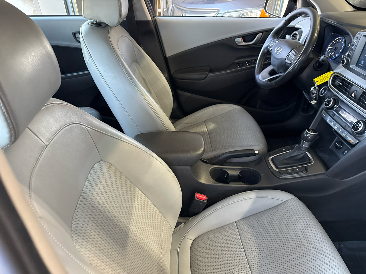 Used 2018 Hyundai Kona Limited image 55