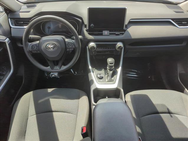 Used 2025 Toyota RAV4 LE AWD/4WD image 24