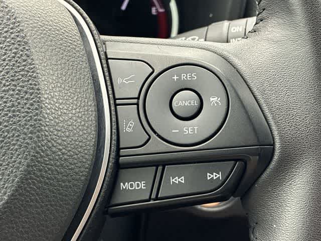 Used 2023 Toyota RAV4 XLE Premium FWD image 27