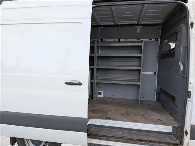 Used 2023 Mercedes-Benz Sprinter 1500 image 13