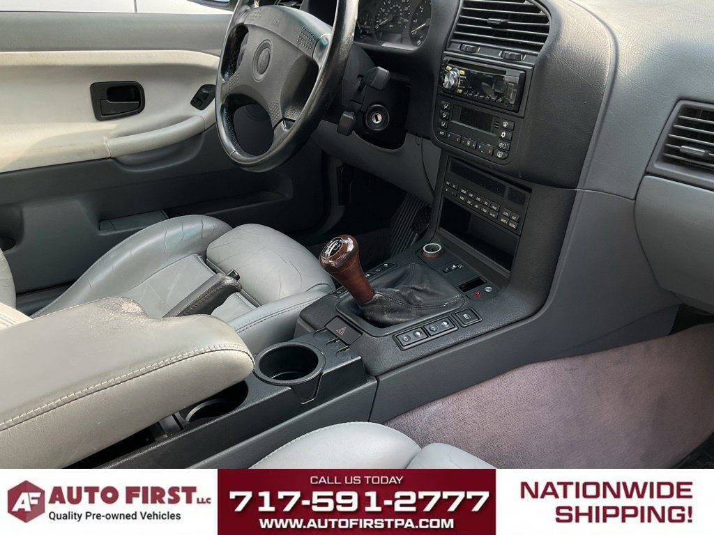 Used 1996 BMW 328i Convertible RWD image 18