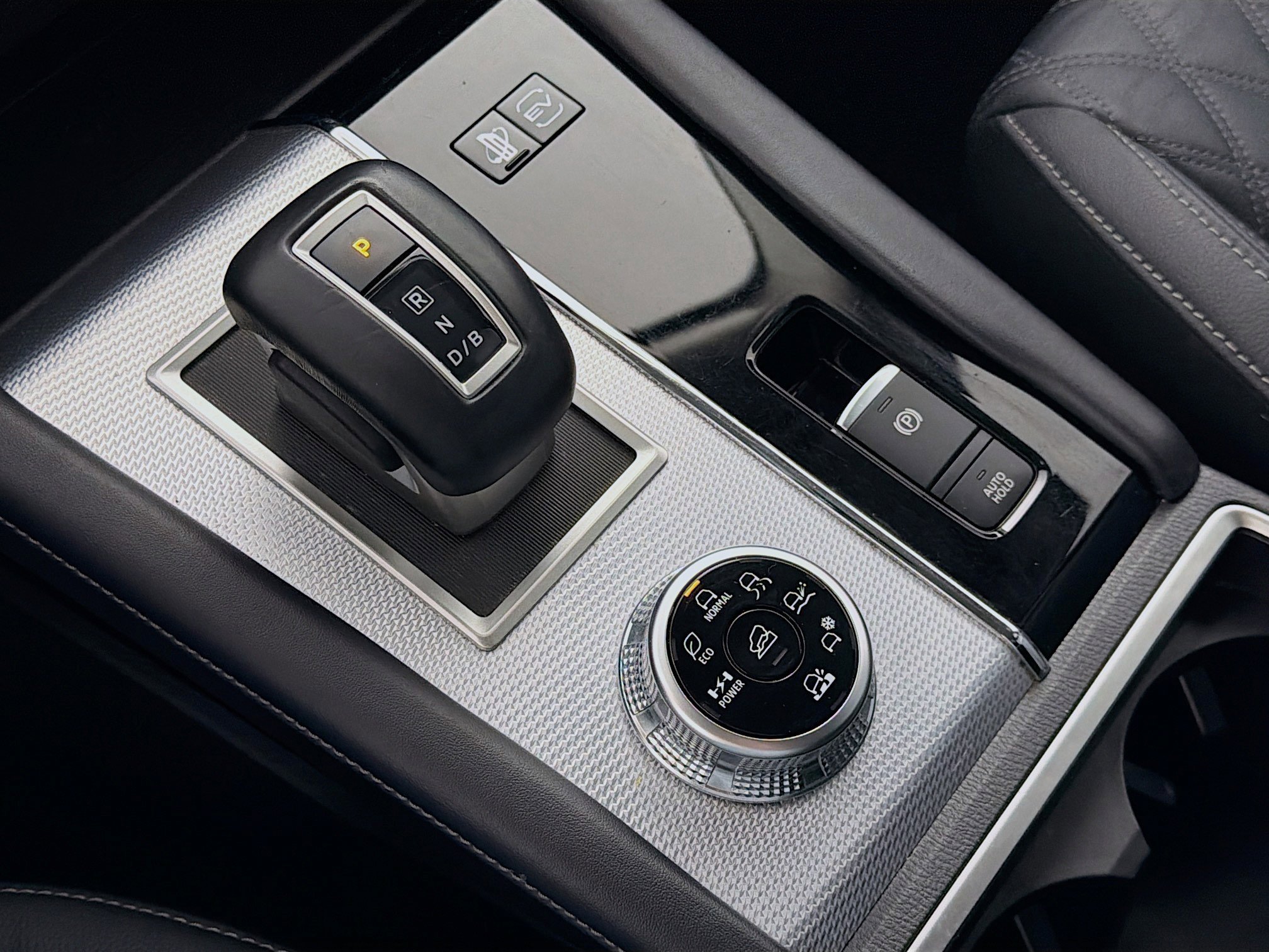 Used 2023 Mitsubishi Outlander SEL image 20