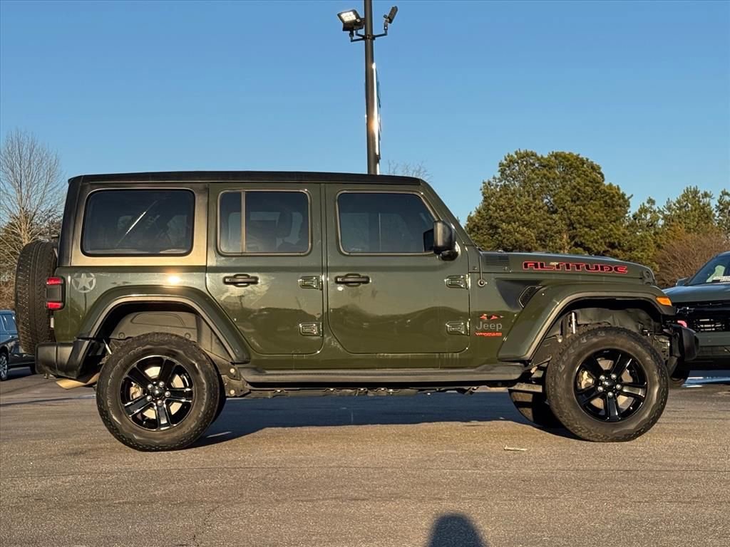 Used 2021 Jeep Wrangler Unlimited Sahara image 2