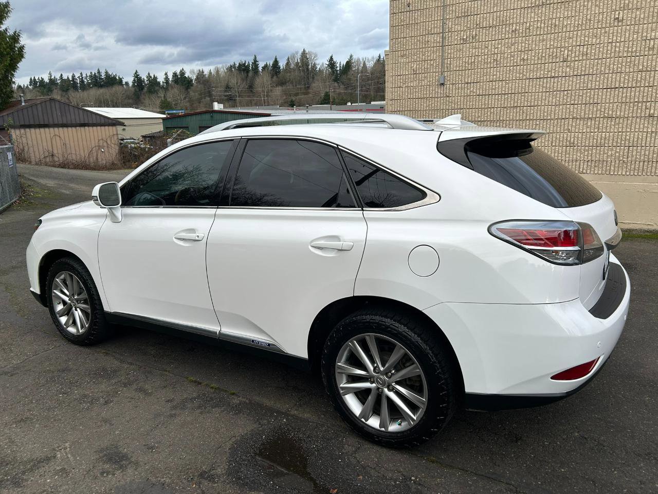 Used 2015 Lexus RX 450h AWD image 7