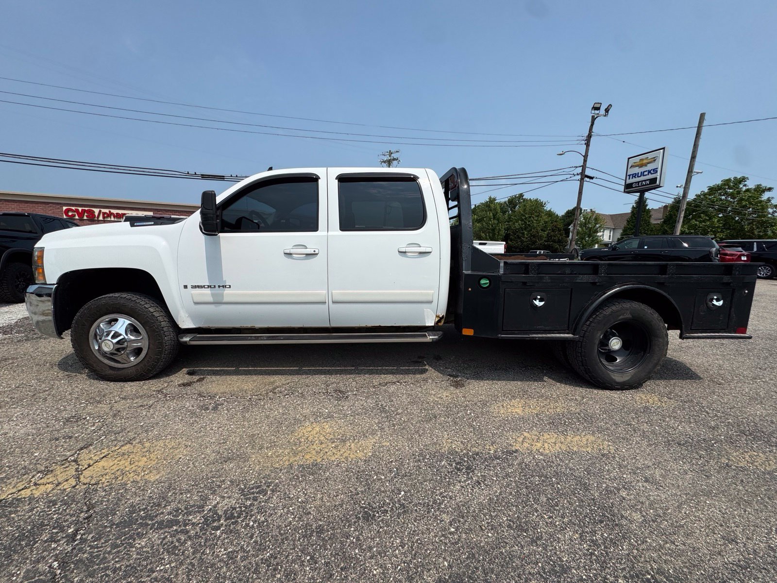 Used 2008 Chevrolet Silverado 3500 LTZ w/ EZ-Lift Tailgate Package AWD/4WD image 3