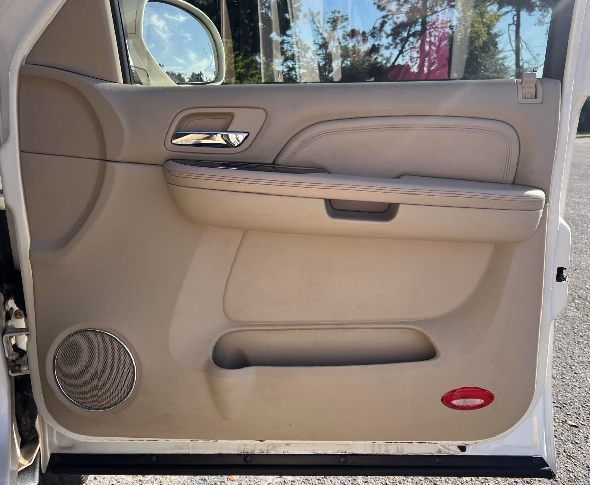 Used 2009 Cadillac Escalade ESV 2WD image 17