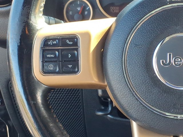 Used 2014 Jeep Wrangler Unlimited Sahara AWD/4WD image 16