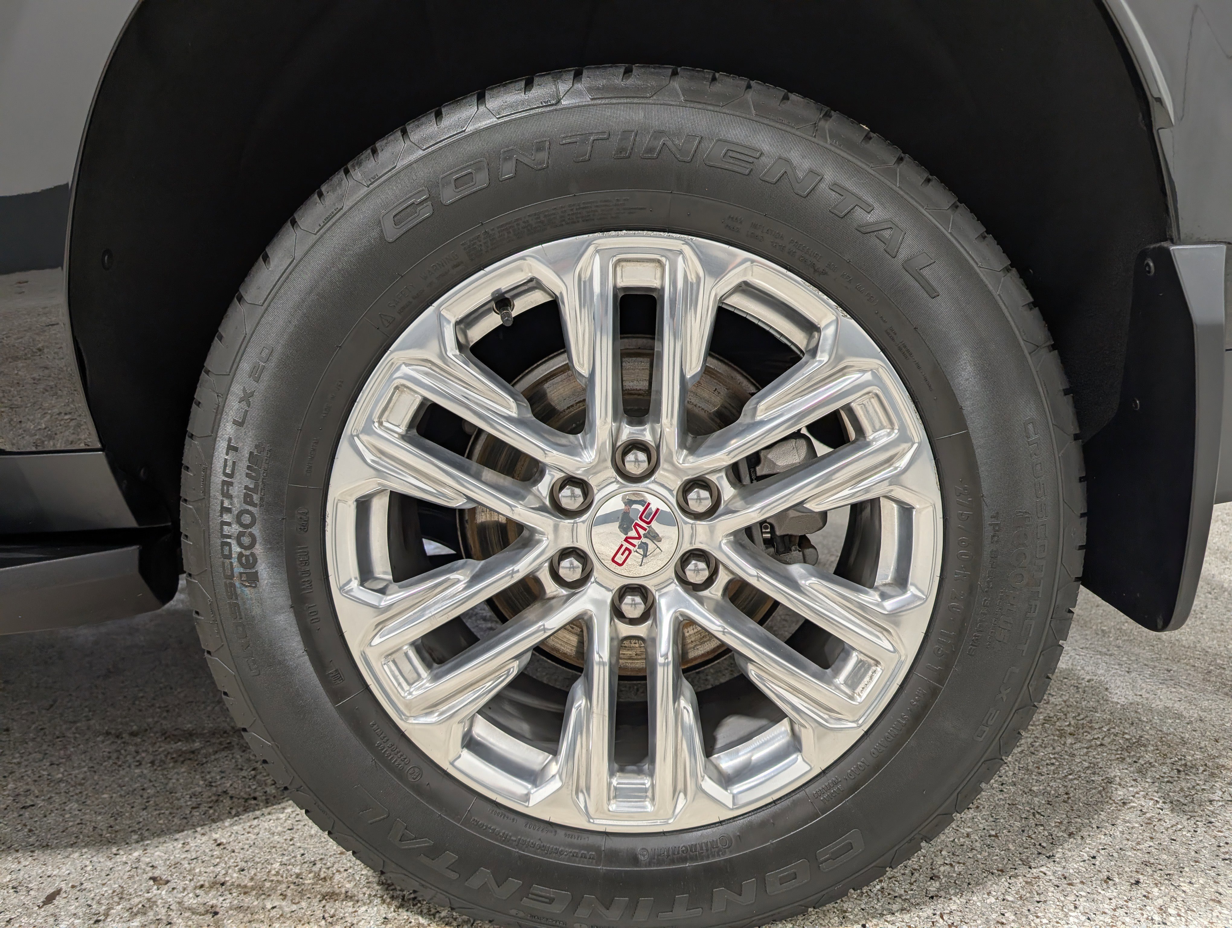 Used 2022 GMC Yukon XL SLT w/ SLT Luxury Package image 12