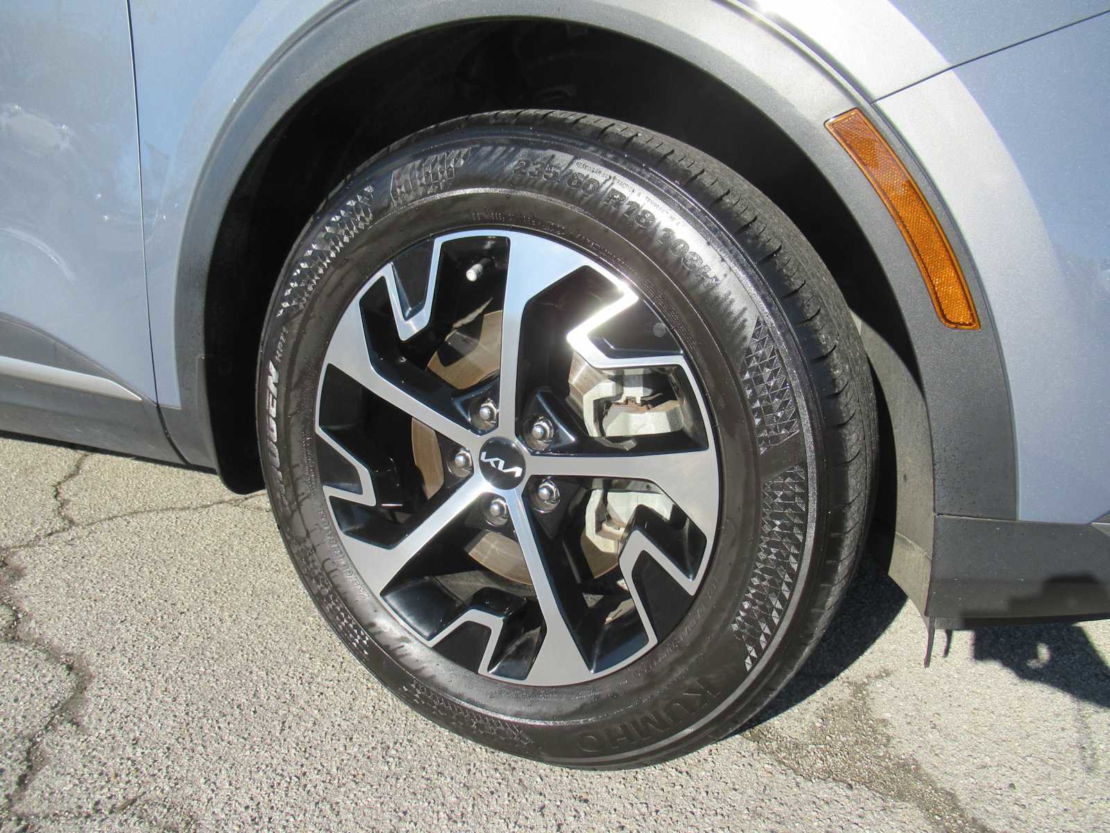 Used 2023 Kia Sportage EX image 8