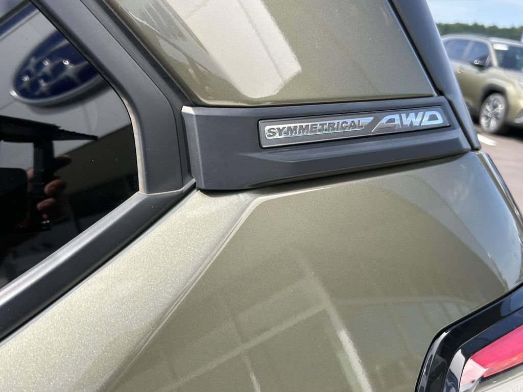 Used 2025 Subaru Forester Premium AWD/4WD image 7