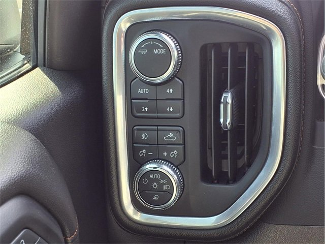 Used 2022 GMC Sierra 1500 AT4 w/ AT4 Premium Package image 18