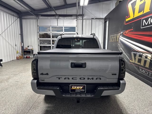 Used 2021 Toyota Tacoma SR5 w/ Technology Package AWD/4WD image 18