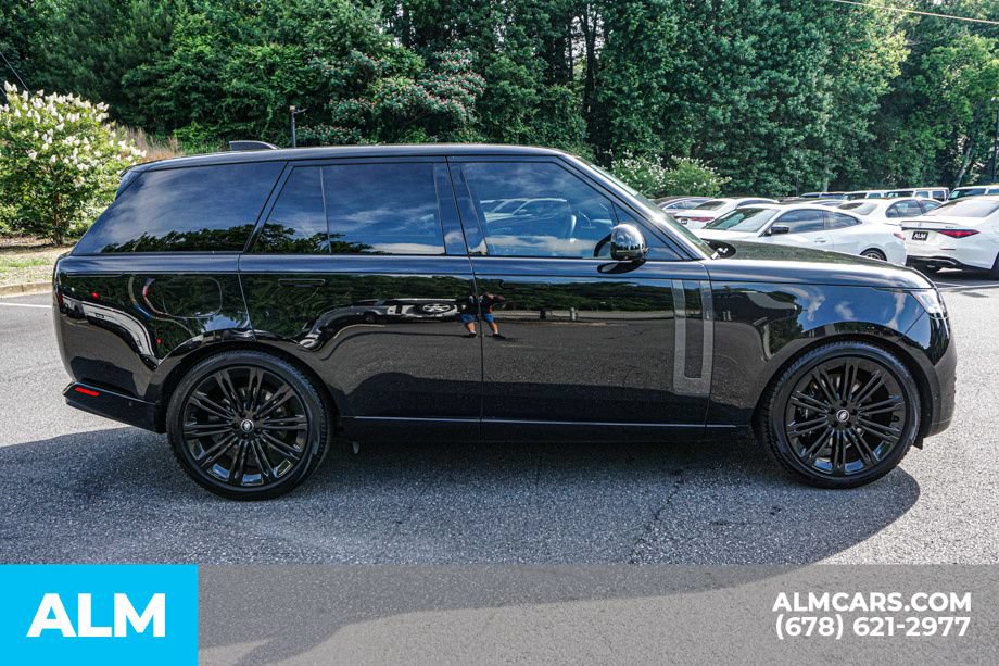 Used 2023 Land Rover Range Rover SE AWD/4WD image 9