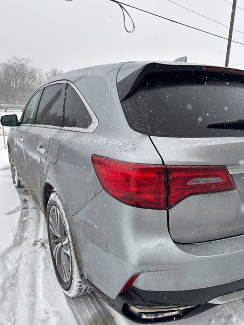 Used 2017 Acura MDX SH-AWD w/ Technology Package image 2