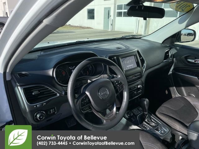 Used 2019 Jeep Cherokee Latitude w/ Popular Appearance Group image 11