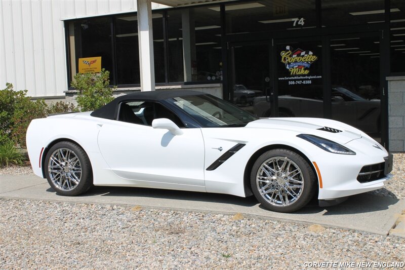 Used 2015 Chevrolet Corvette Stingray Convertible w/ 3LT Preferred Equipment Group RWD image 20