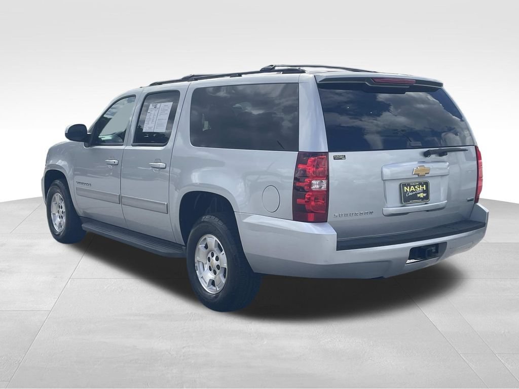 Used 2012 Chevrolet Suburban LS RWD image 5