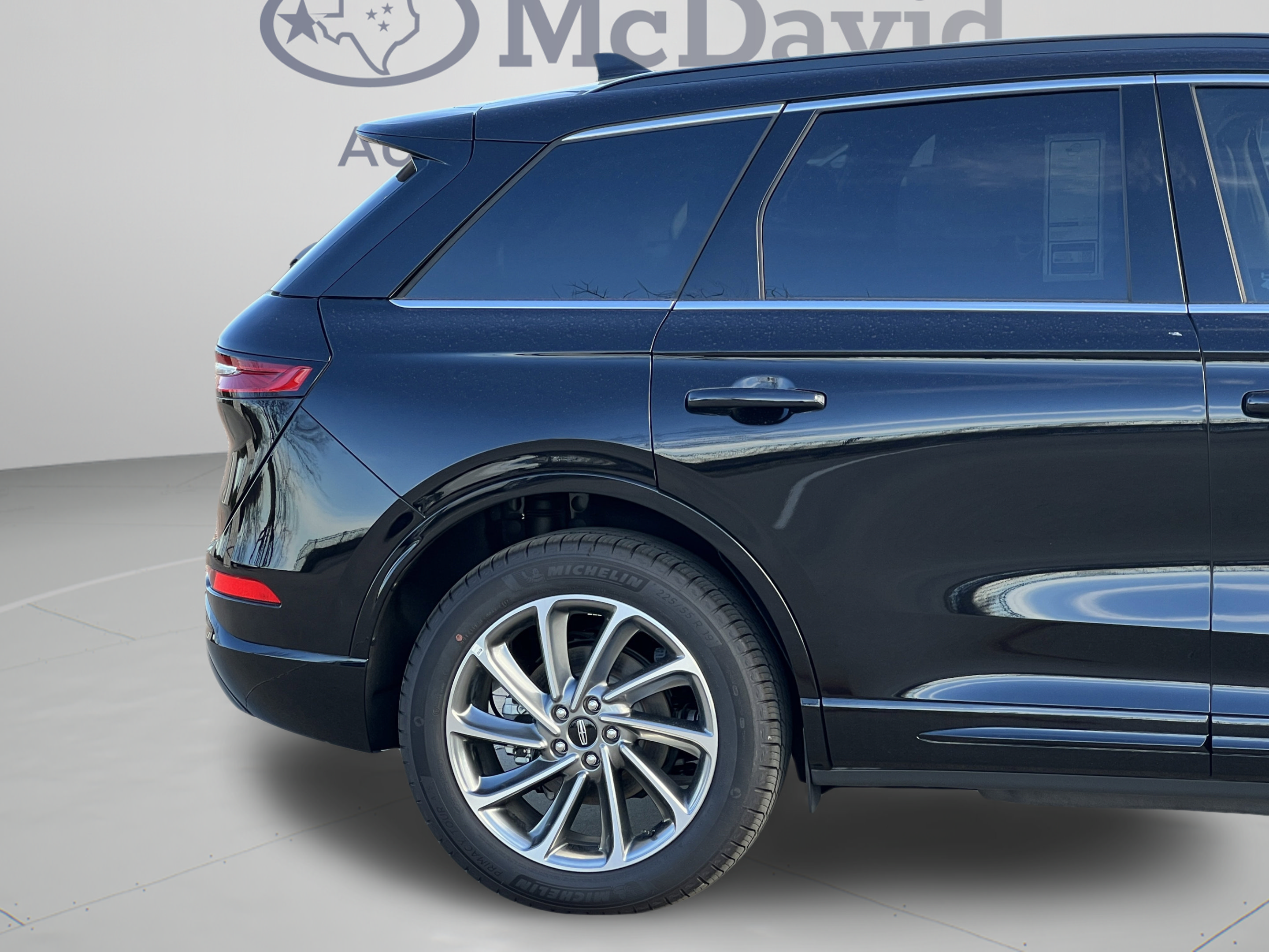 New 2025 Lincoln Corsair Grand Touring AWD/4WD image 30